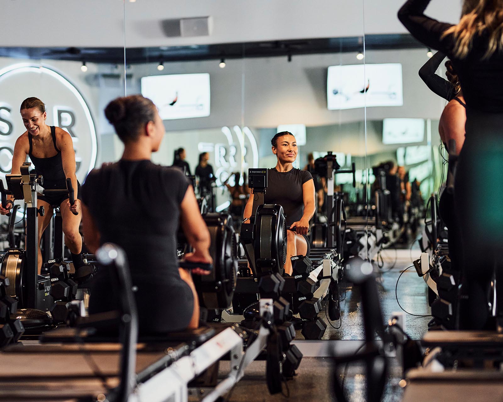 Members training on Rowformers